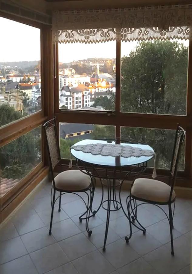 Belo Apartamento E Completo No Centro Com Vista Gramado Zewnętrze zdjęcie
